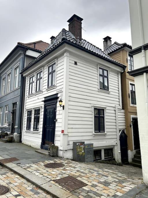 Cozy Apartment In Popular Street Bergen Eksteriør billede
