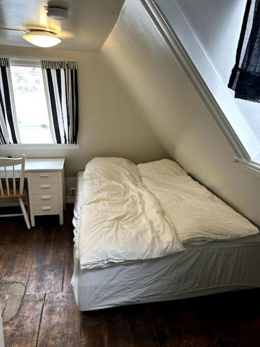 Cozy Apartment In Popular Street Bergen Eksteriør billede